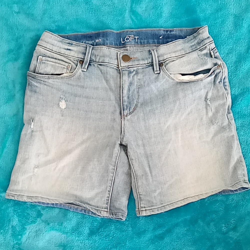 Loft jean shorts size 26/2
